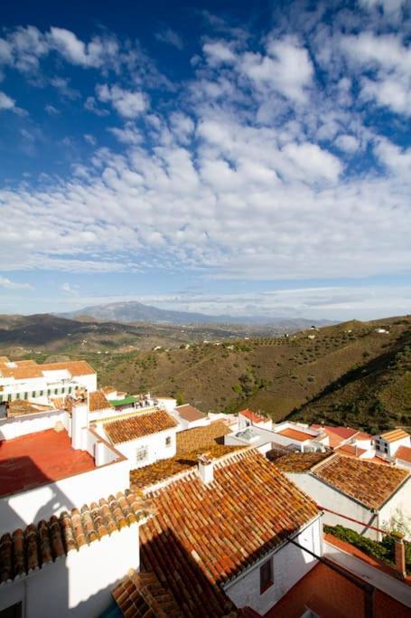 הוילה Cutar Rooftop Terrace & Panoramic Mountain View'S מראה חיצוני תמונה